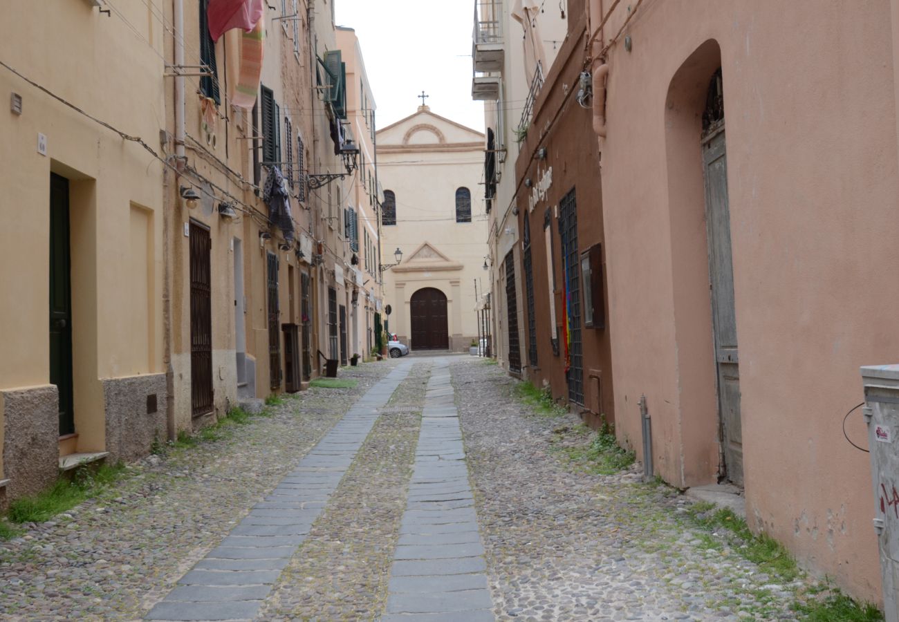 Appartamento a Alghero - ROMANTICO APT CENTRO STORICO ALGHERO FAHO-BALD01