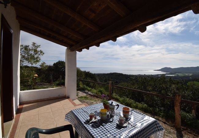 Appartamento a Capo Comino - DELIZIOSO MONOLOCALE VISTA MARE SUITE 5 CAMELIA