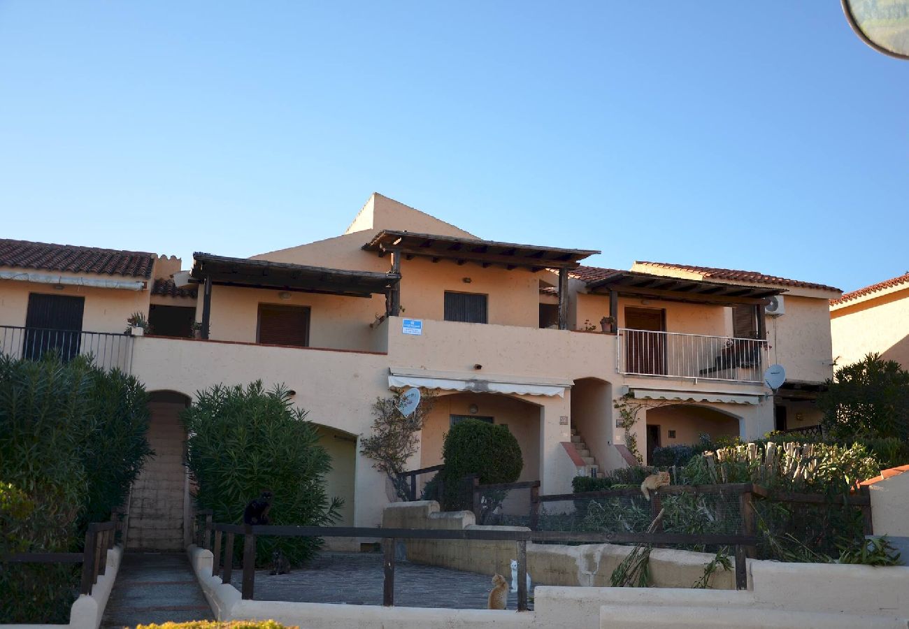 Apartment in Ottiolu - Delizioso Bilocale con vista mare FPO-MAR01 